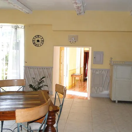 Penzion Chambres Et Table D'hotes La Billebaude *