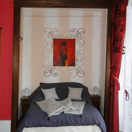 Chambres Et Table D'hotes La Billebaude *