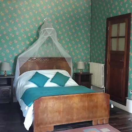 Chambres Et Table D'hotes La Billebaude
